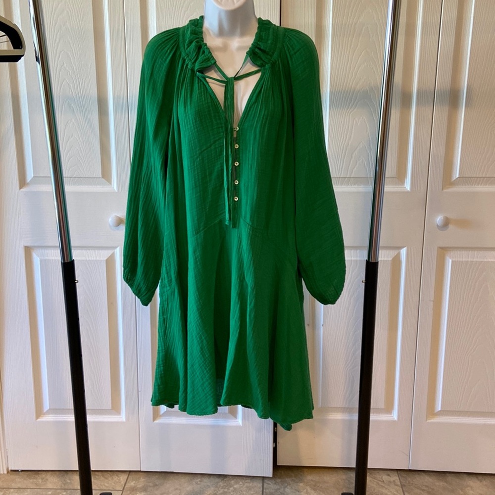 Xirena emerald green dress